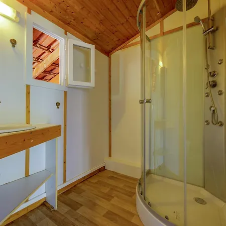 Chalet Comfortable In A Gujan-Mestras